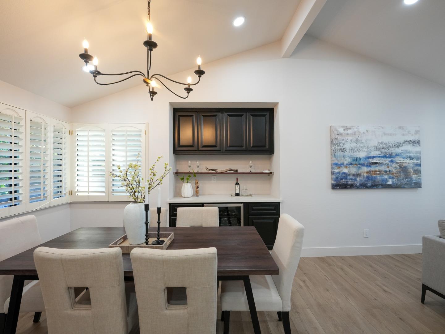 3020 Lake Estates CT