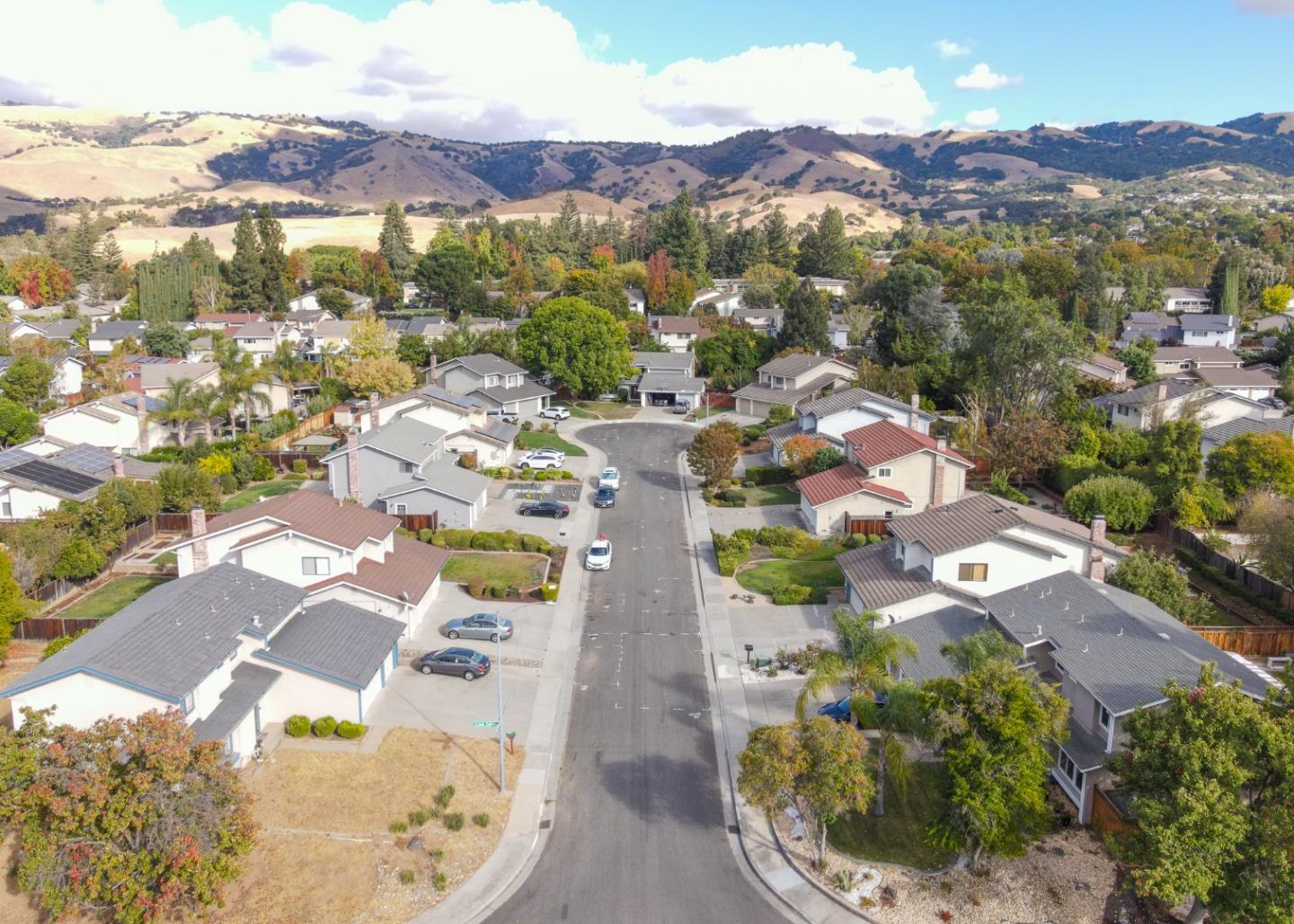 3020 Lake Estates CT