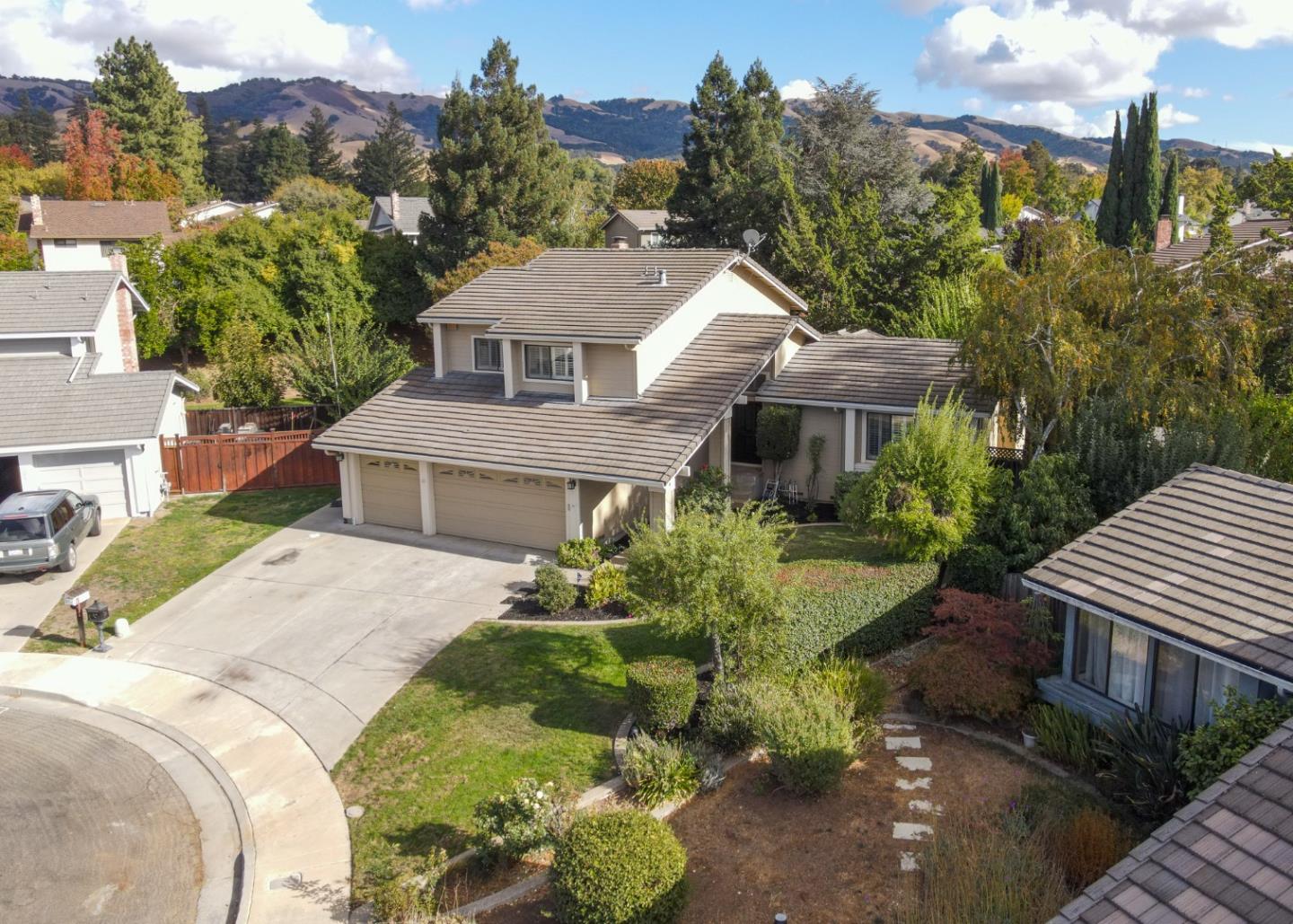 3020 Lake Estates CT