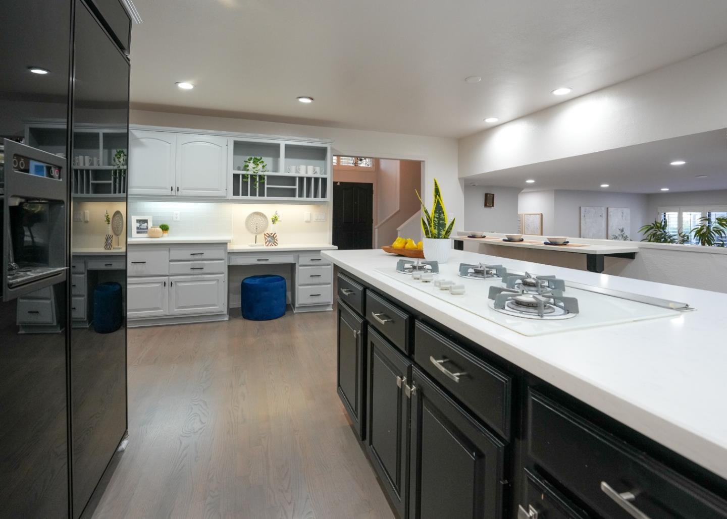 3020 Lake Estates CT