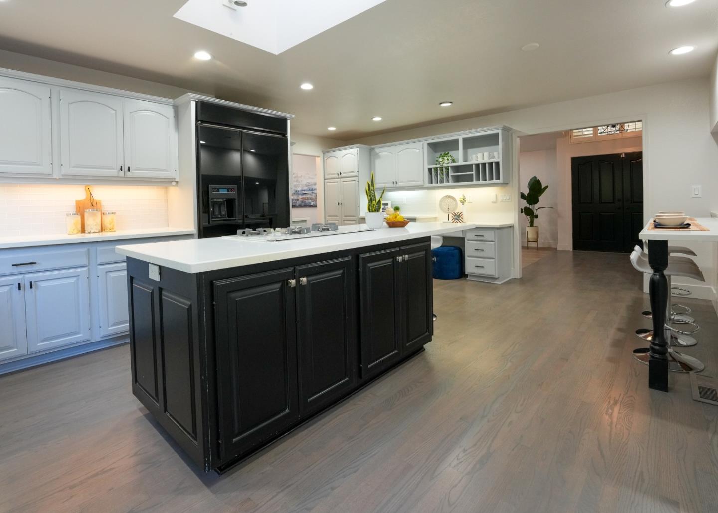 3020 Lake Estates CT