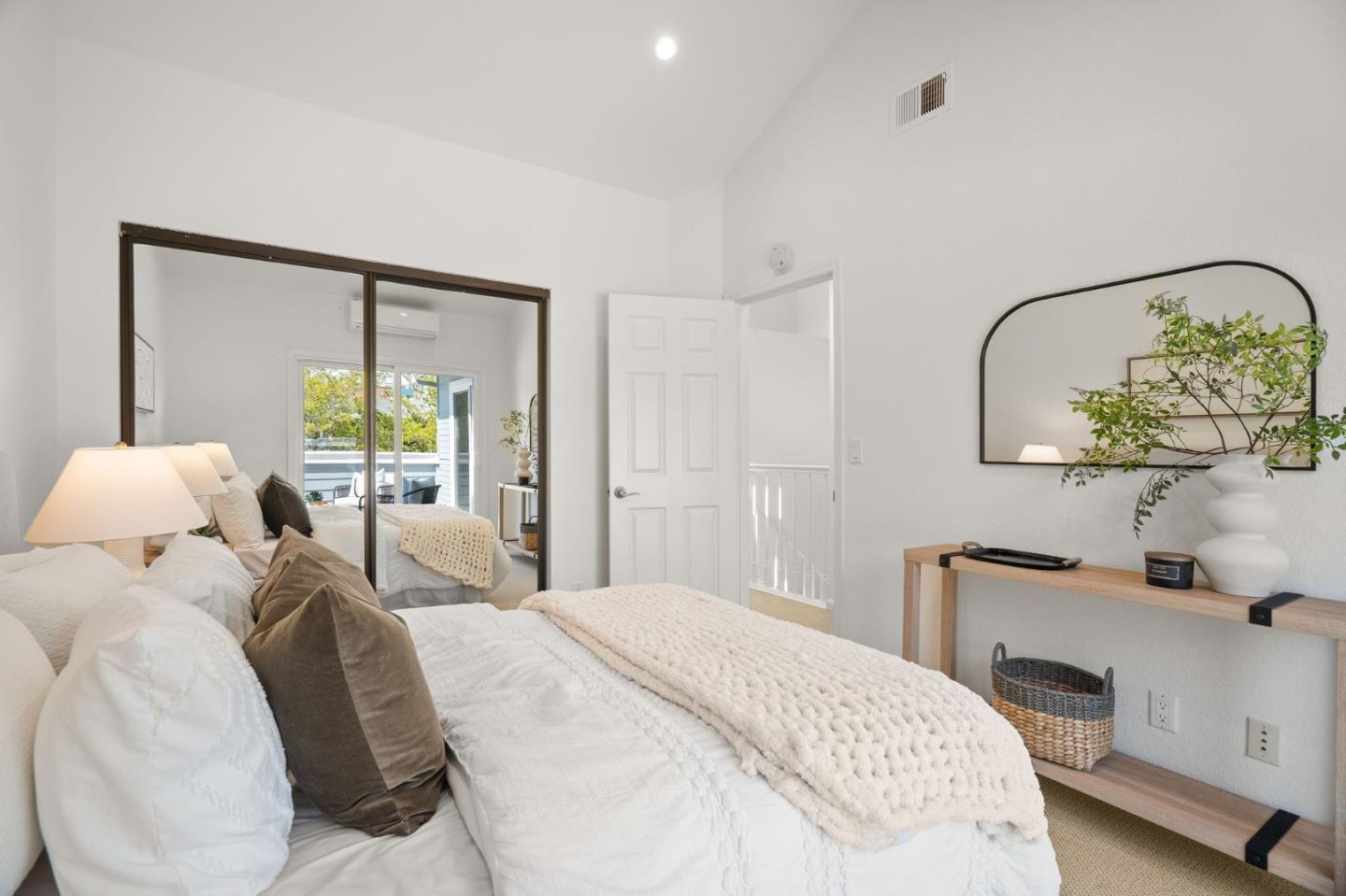 462 Mountain Laurel Court