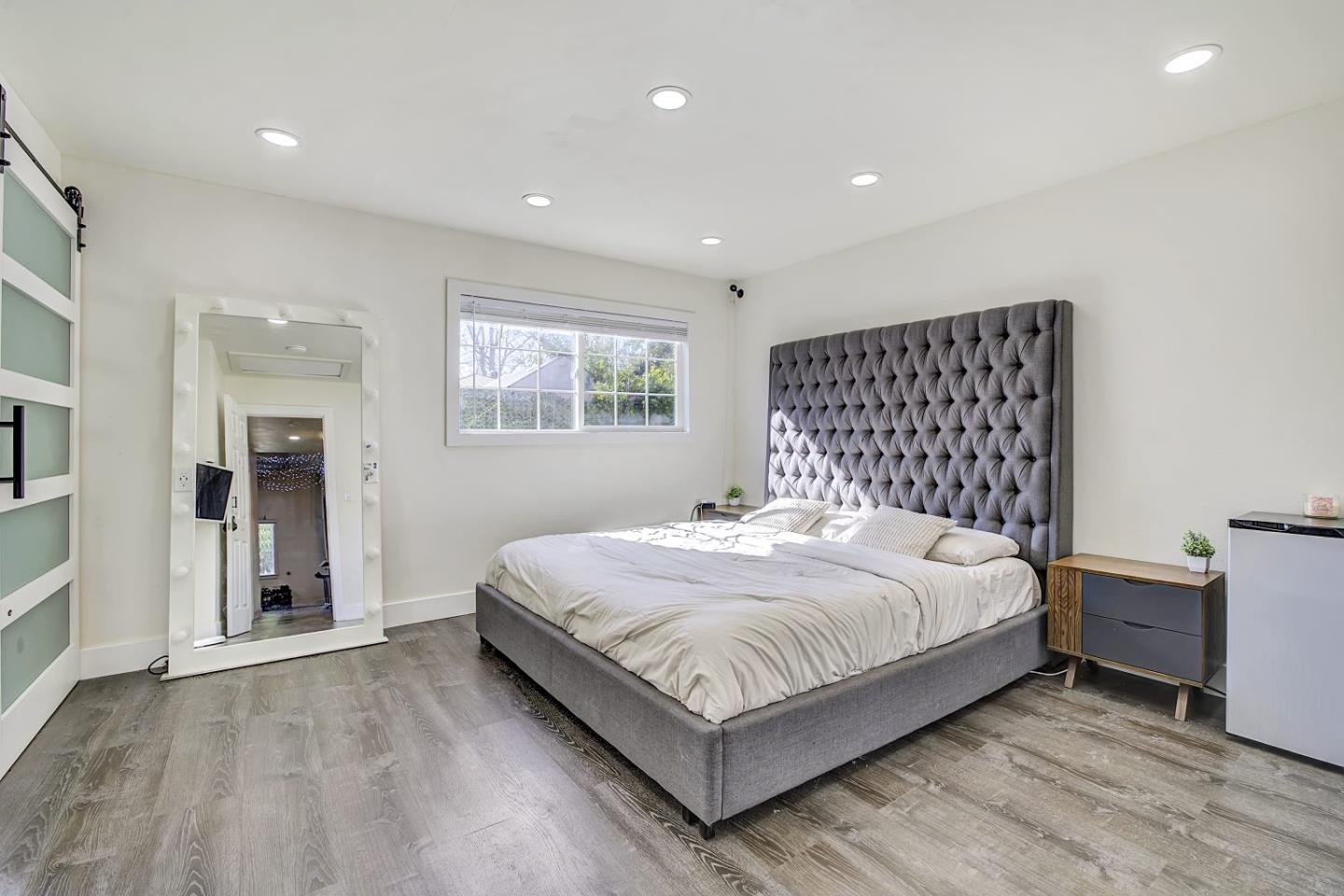 404 El Cajon Drive