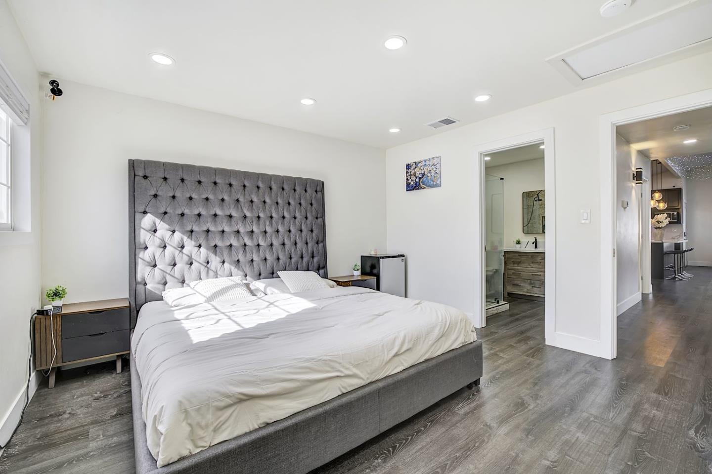 404 El Cajon Drive