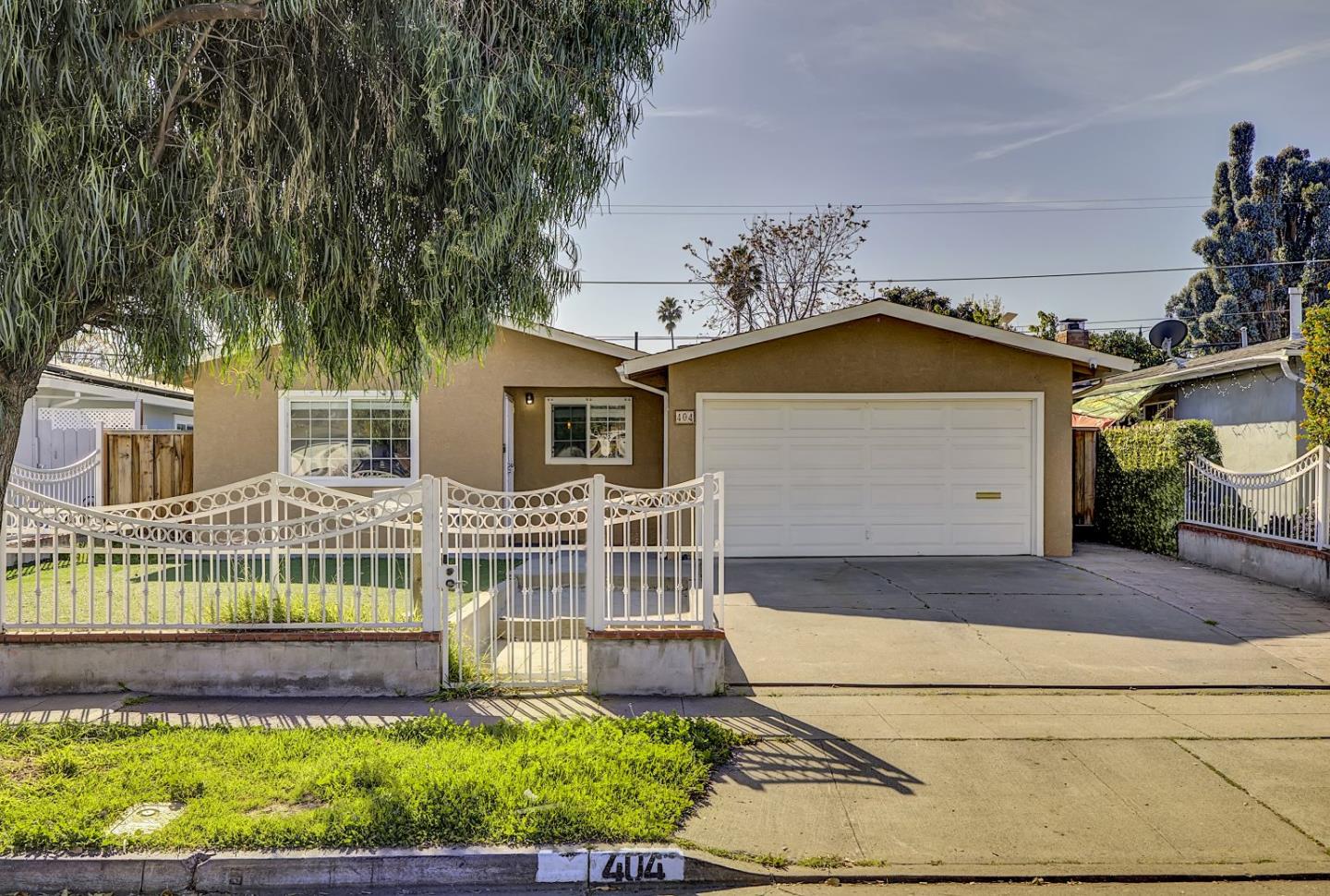 404 El Cajon Drive