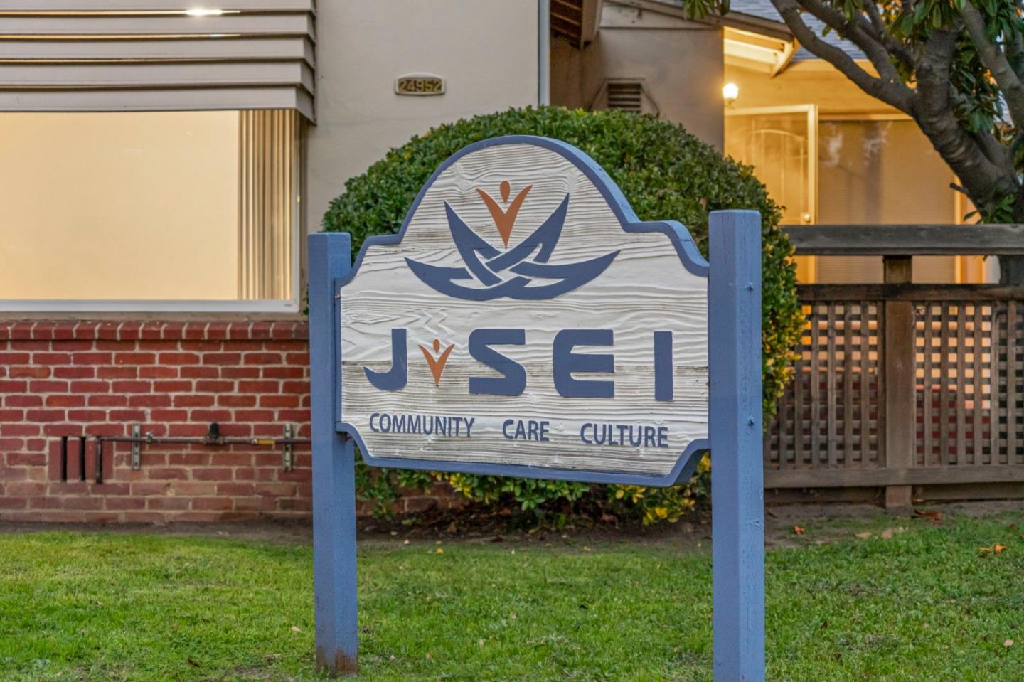 24952 Cypress Avenue