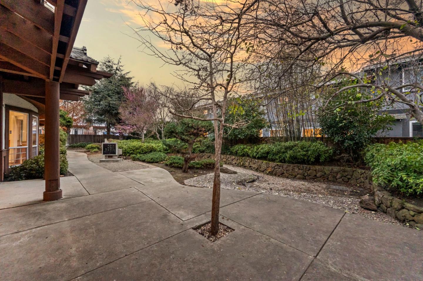 24952 Cypress Avenue