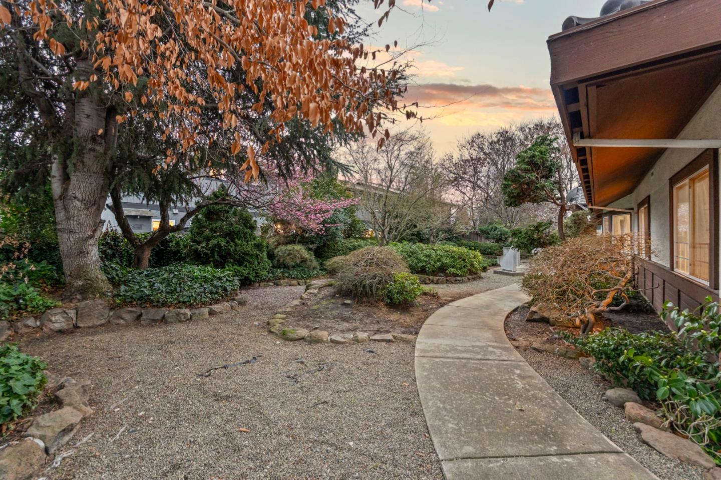 24952 Cypress Avenue