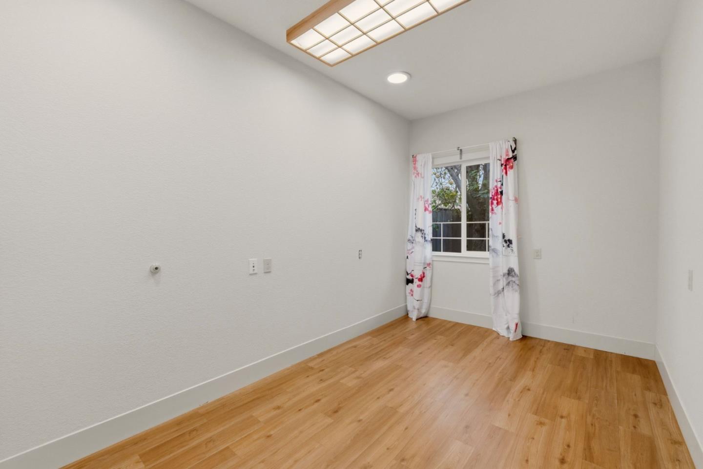 24952 Cypress Avenue