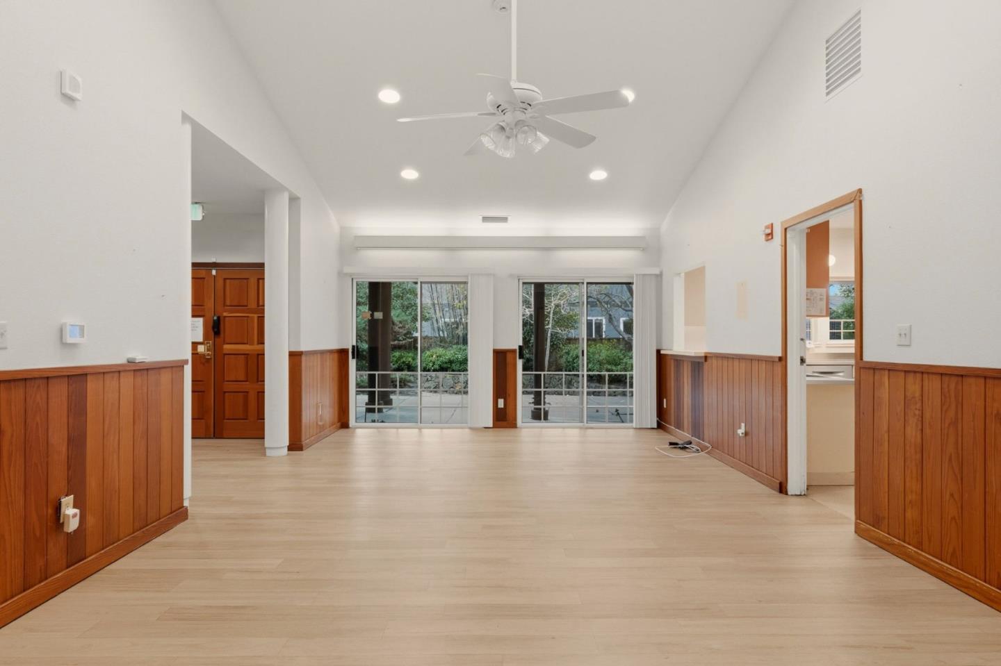 24952 Cypress Avenue