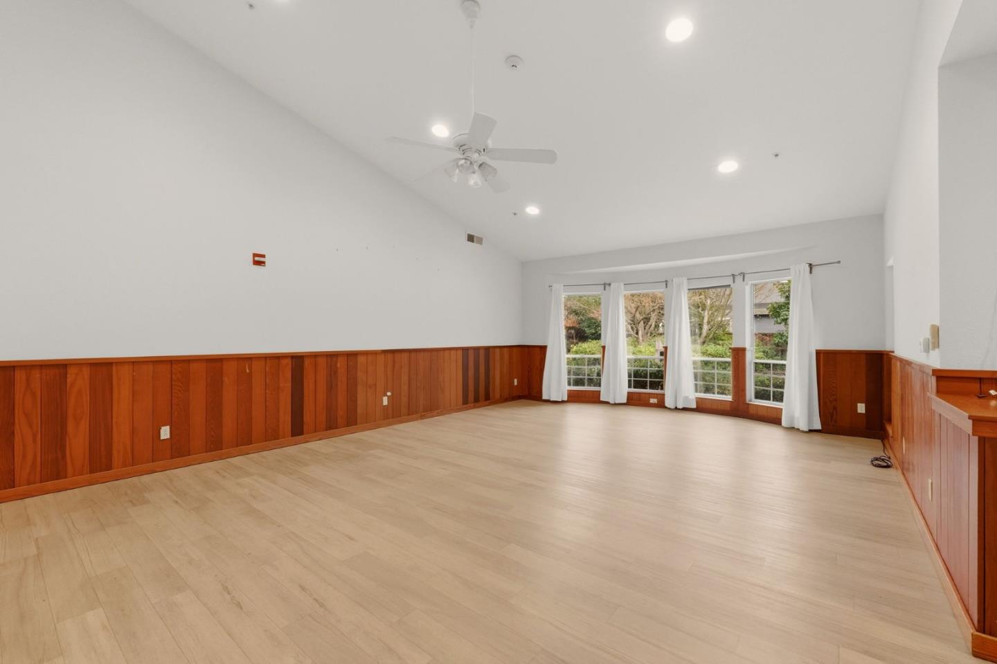 24952 Cypress Avenue