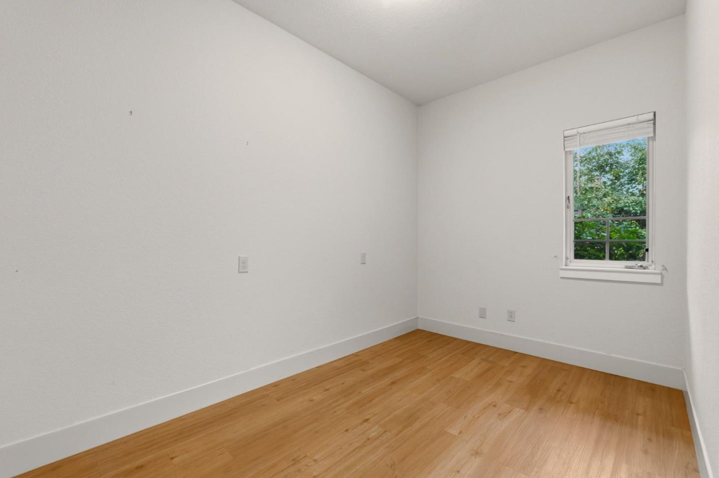 24952 Cypress Avenue