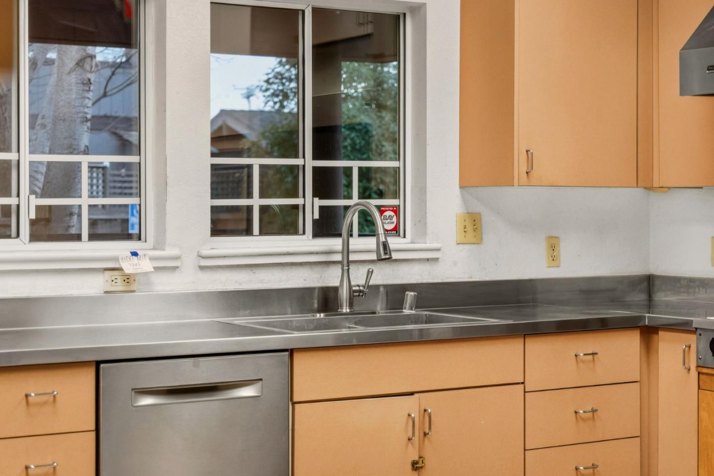 24952 Cypress Avenue