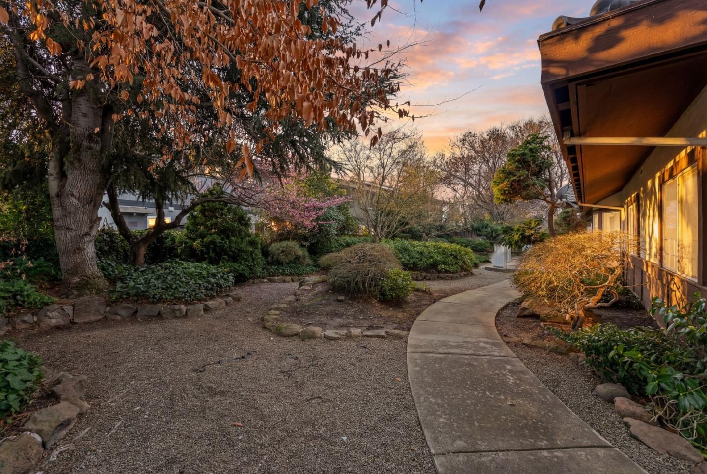 24952 Cypress Avenue