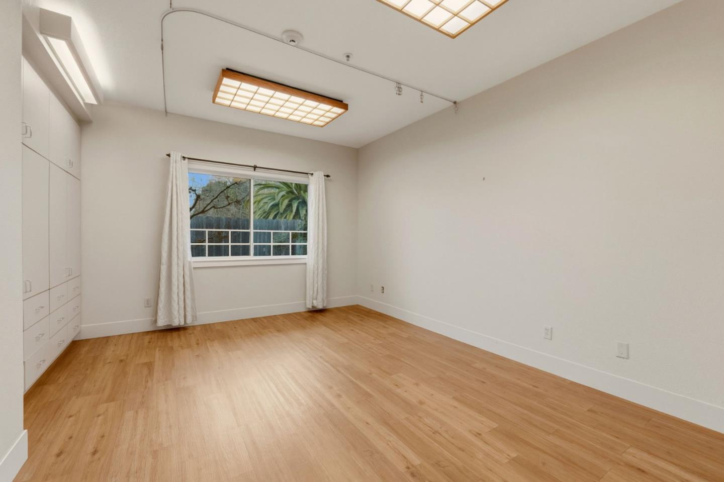 24952 Cypress Avenue