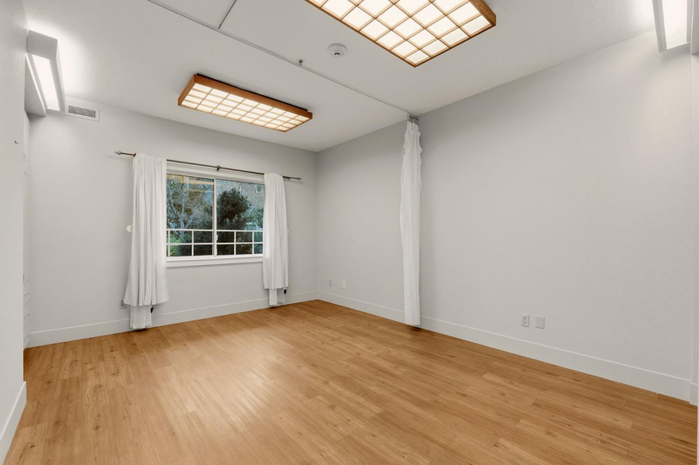 24952 Cypress Avenue