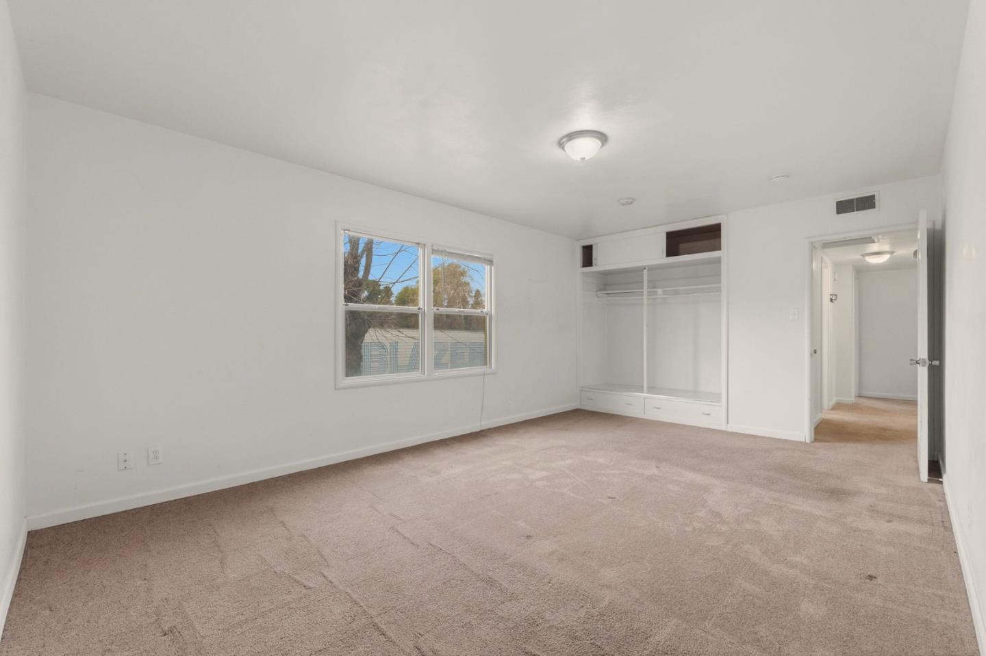 24952 Cypress Avenue