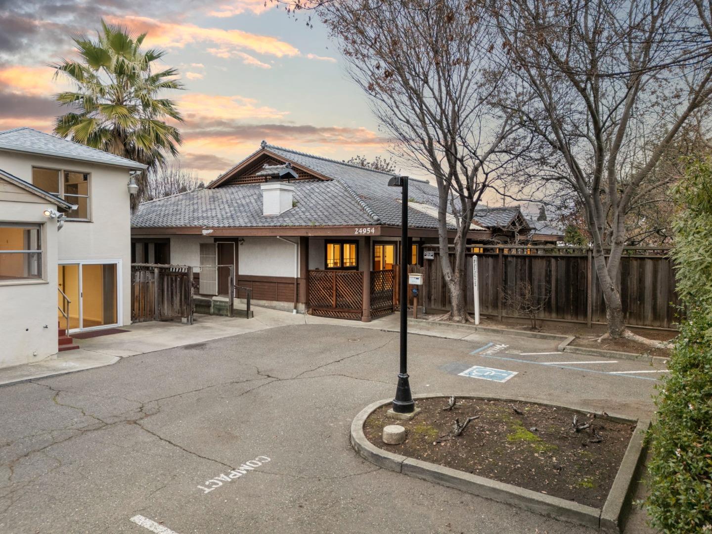 24952 Cypress Avenue