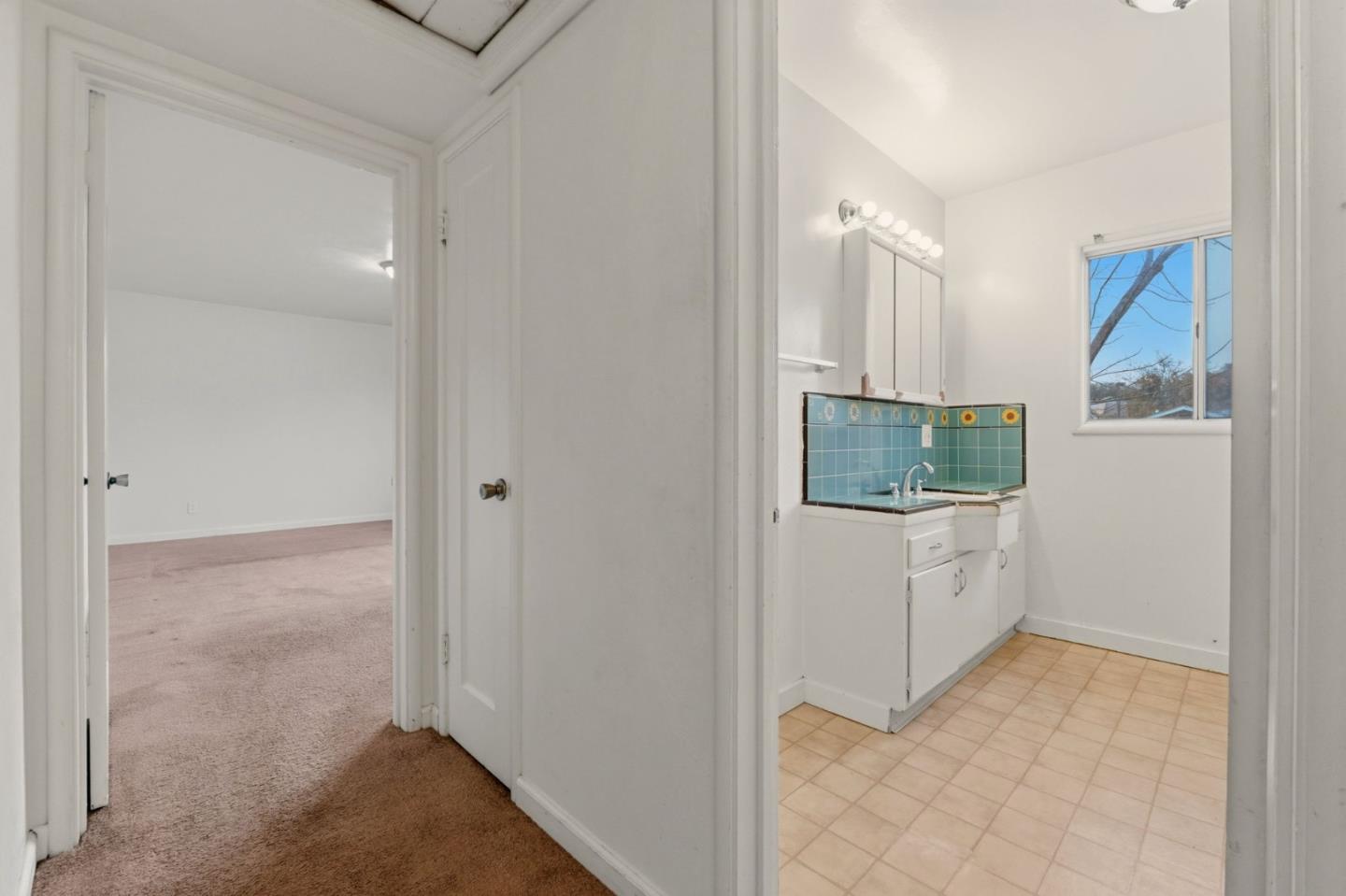 24952 Cypress Avenue