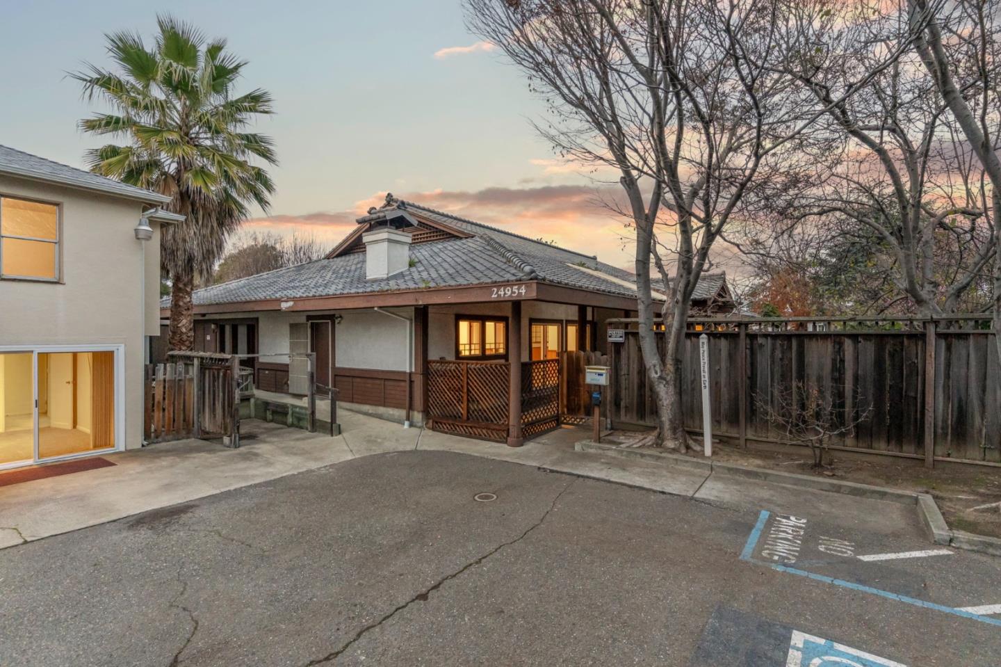 24952 Cypress Avenue