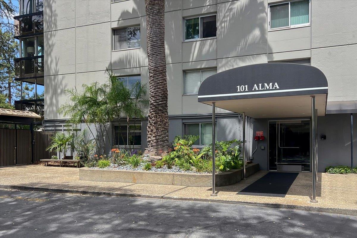 101 Alma Street 407