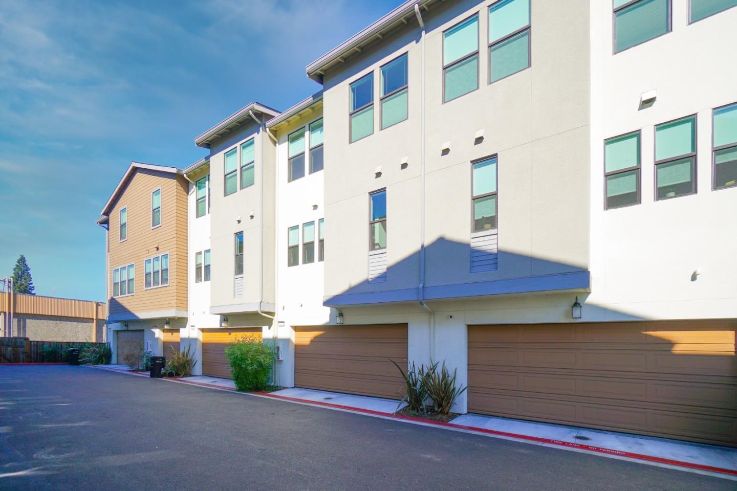 2785 Ball Place 4