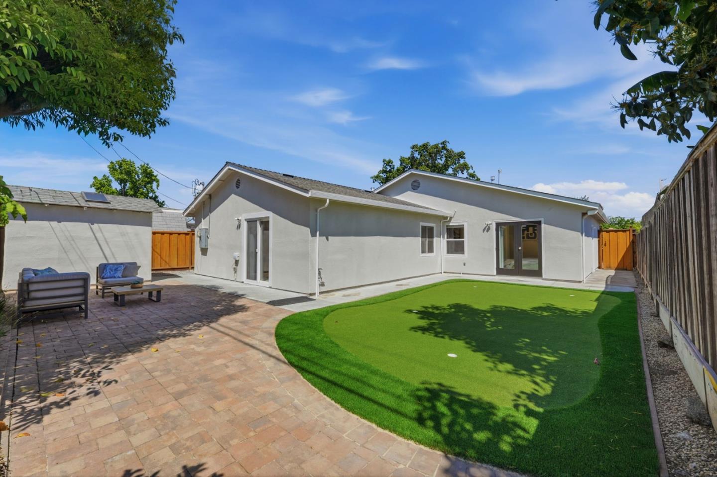 660 Hamilton Lane
