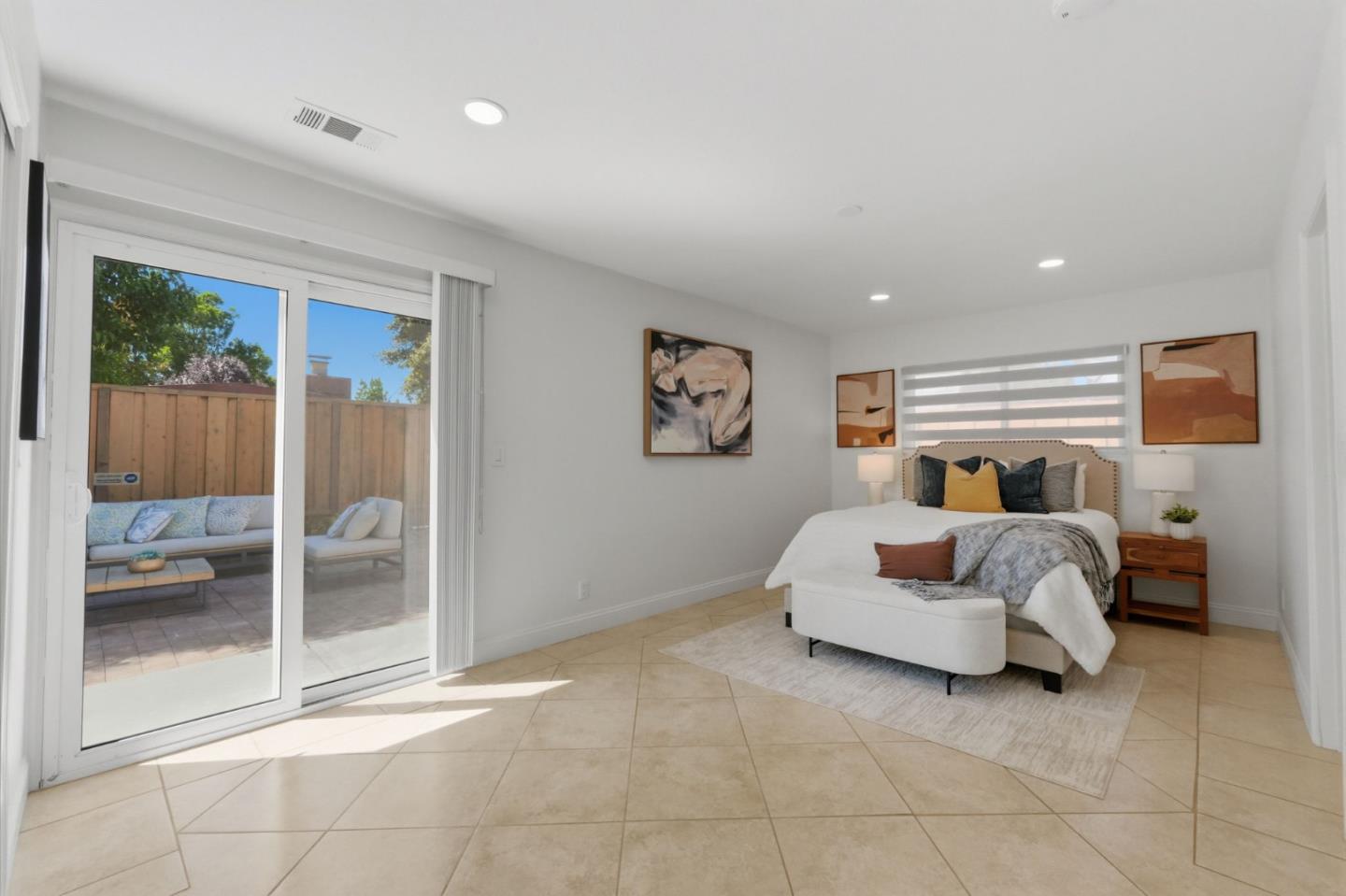 660 Hamilton Lane