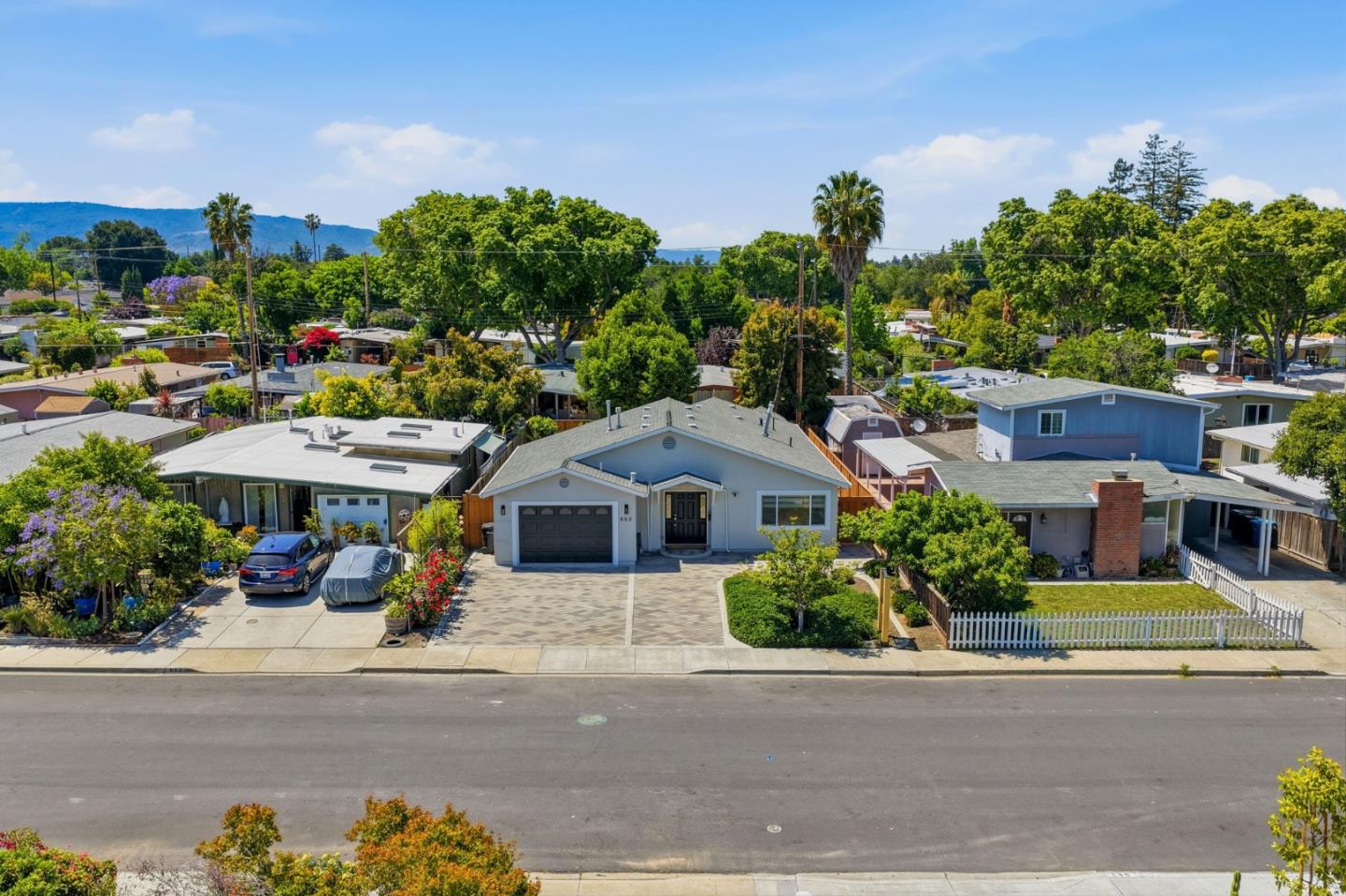 660 Hamilton Lane