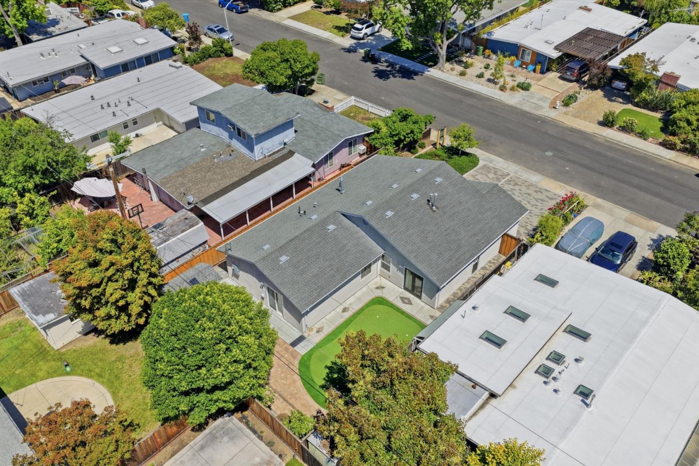 660 Hamilton Lane