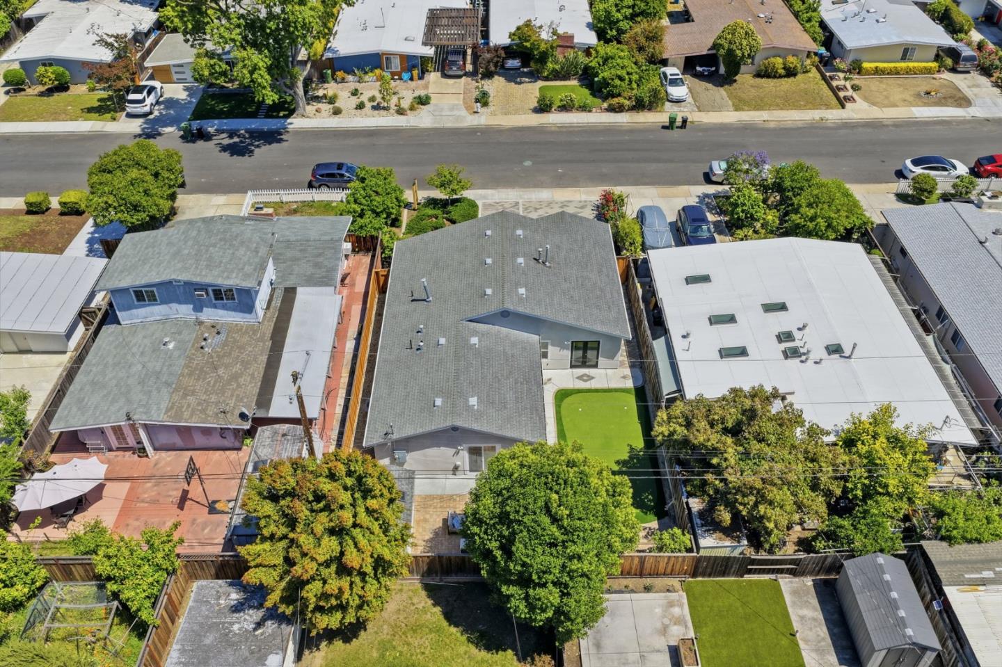 660 Hamilton Lane