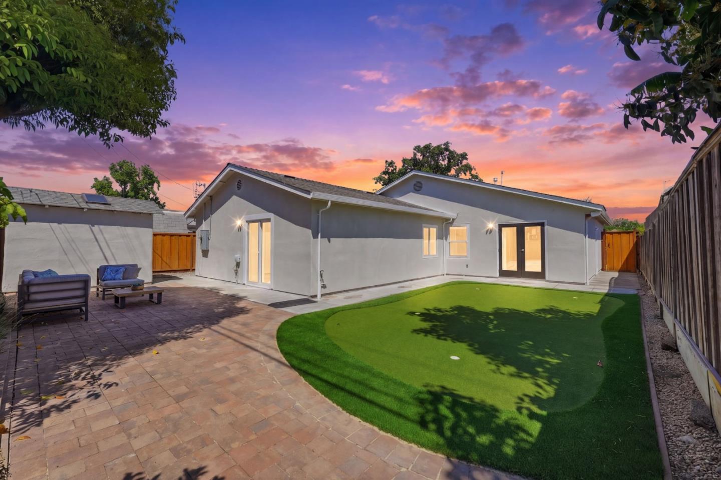 660 Hamilton Lane