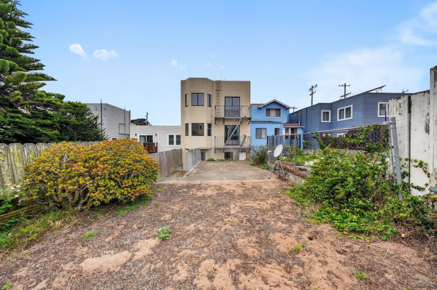 2318-2320 21st AVE