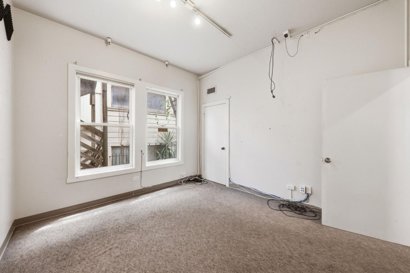 271 Austin ST