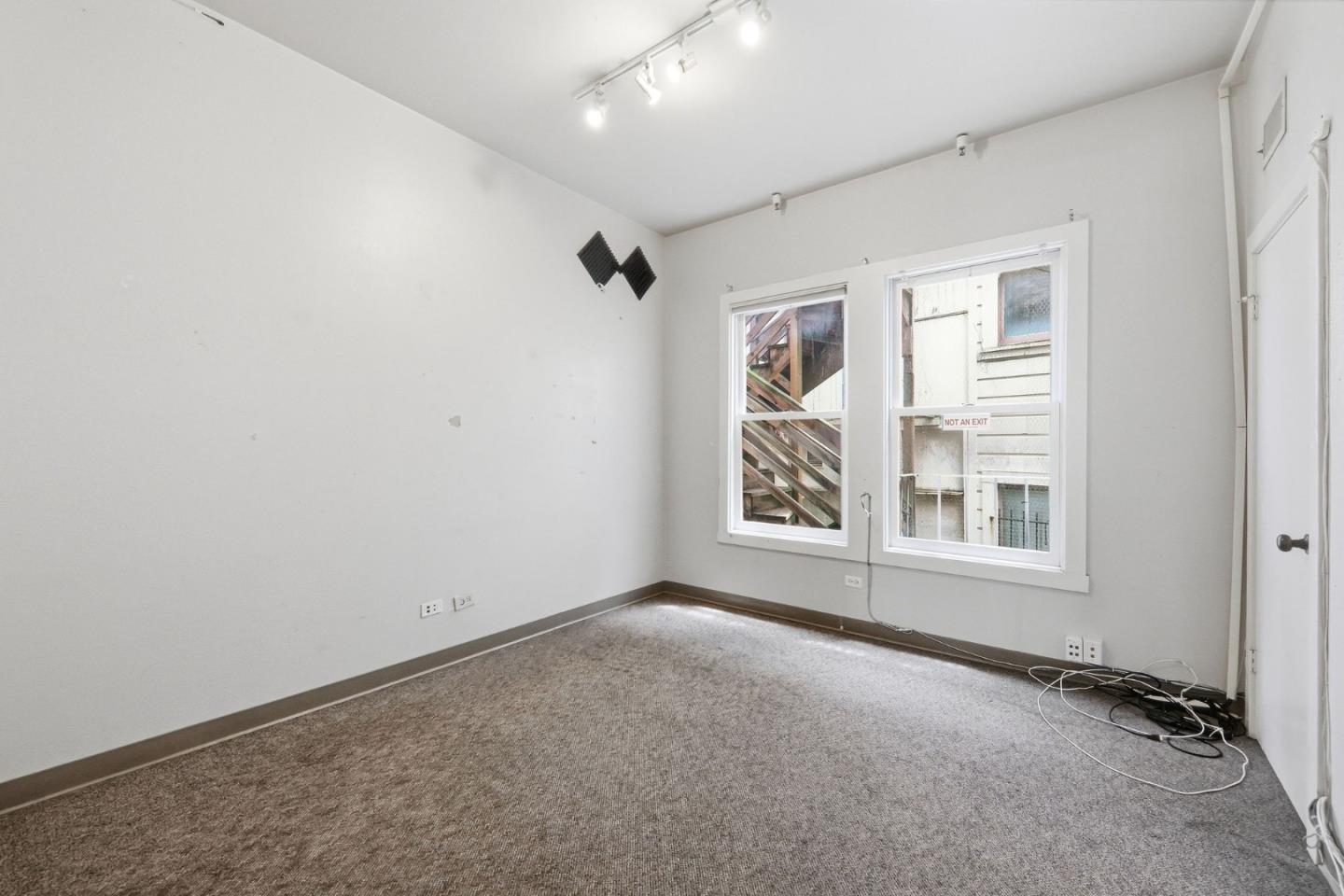 271 Austin ST