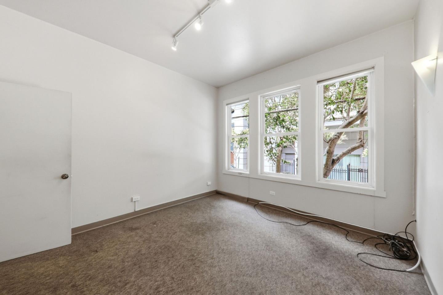 271 Austin ST
