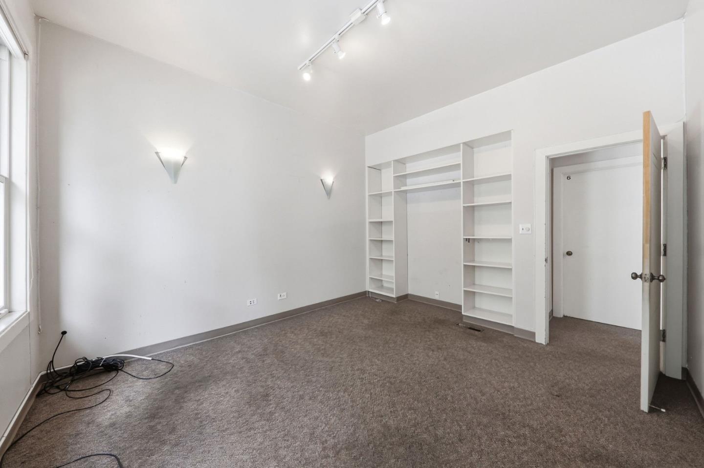 271 Austin ST