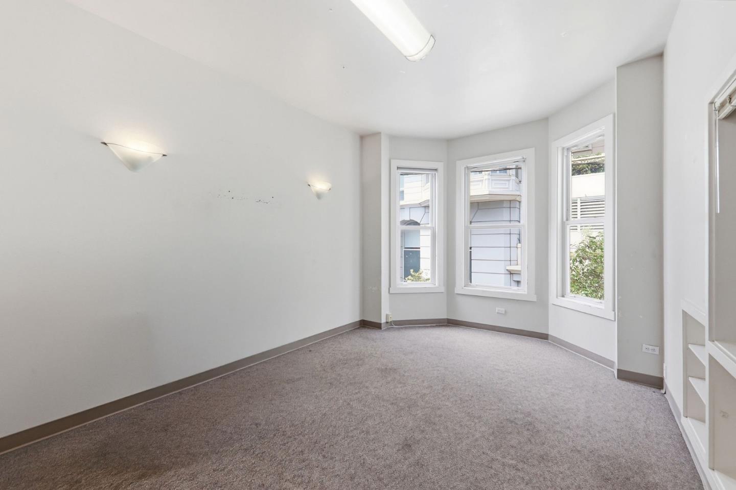 271 Austin ST