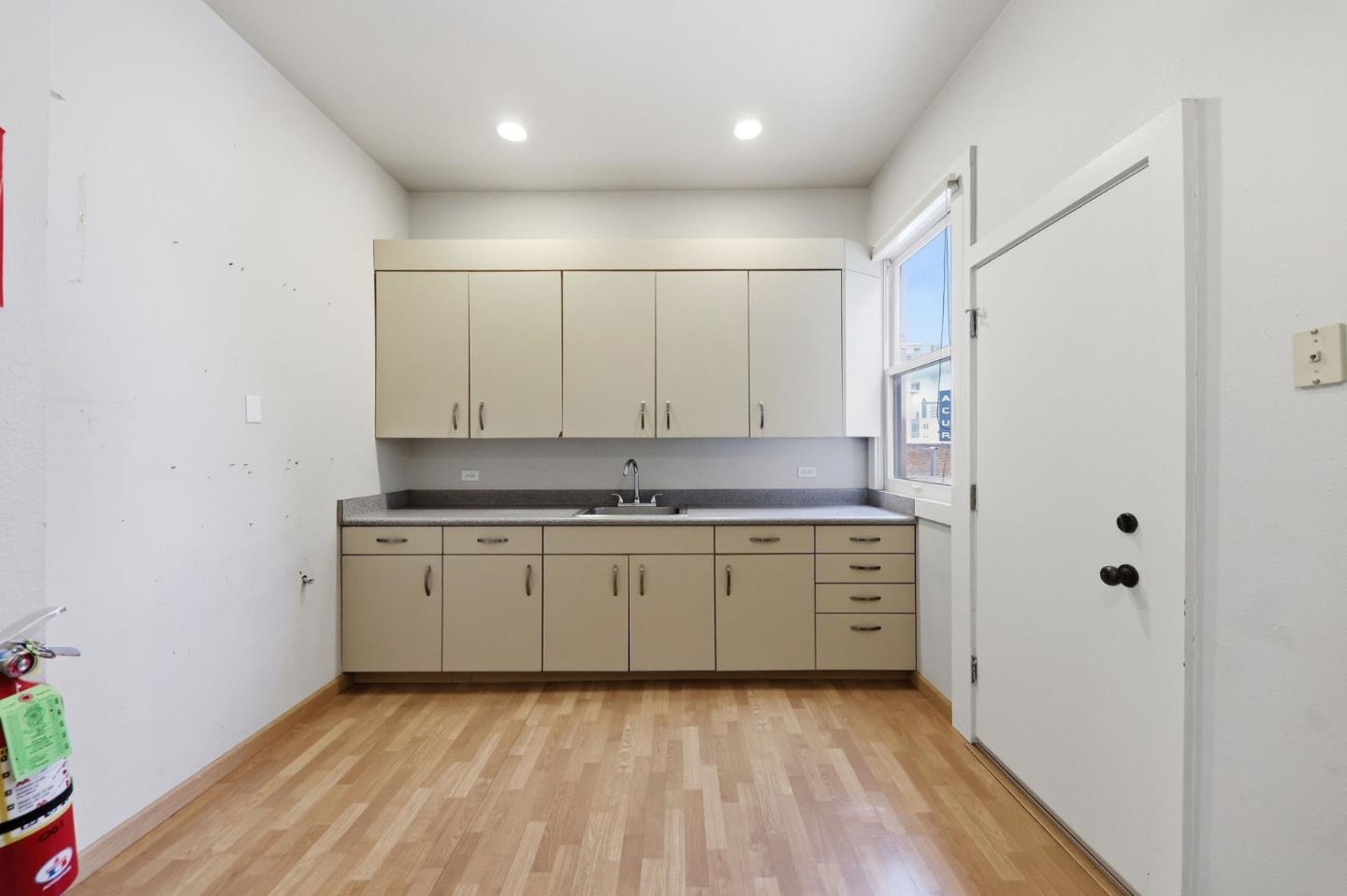 271 Austin ST