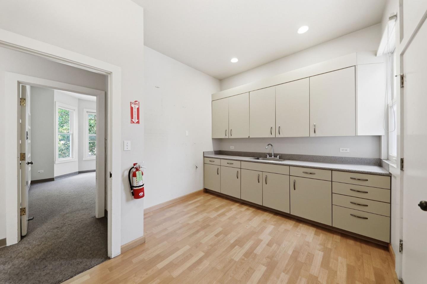271 Austin ST