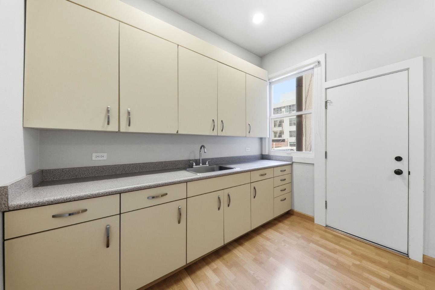 271 Austin ST