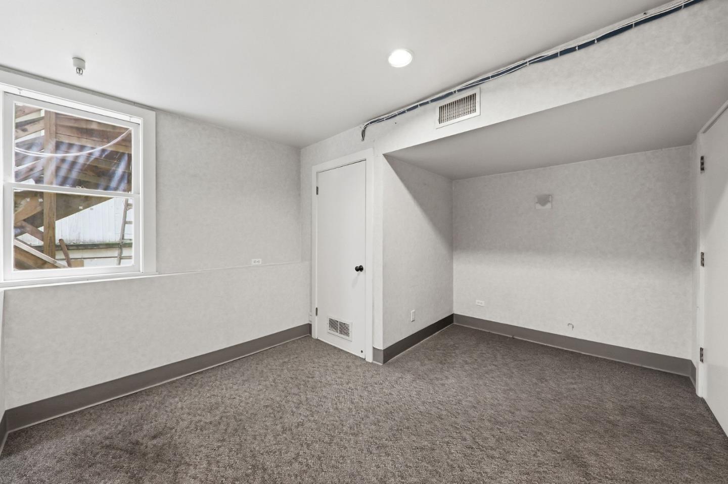271 Austin ST