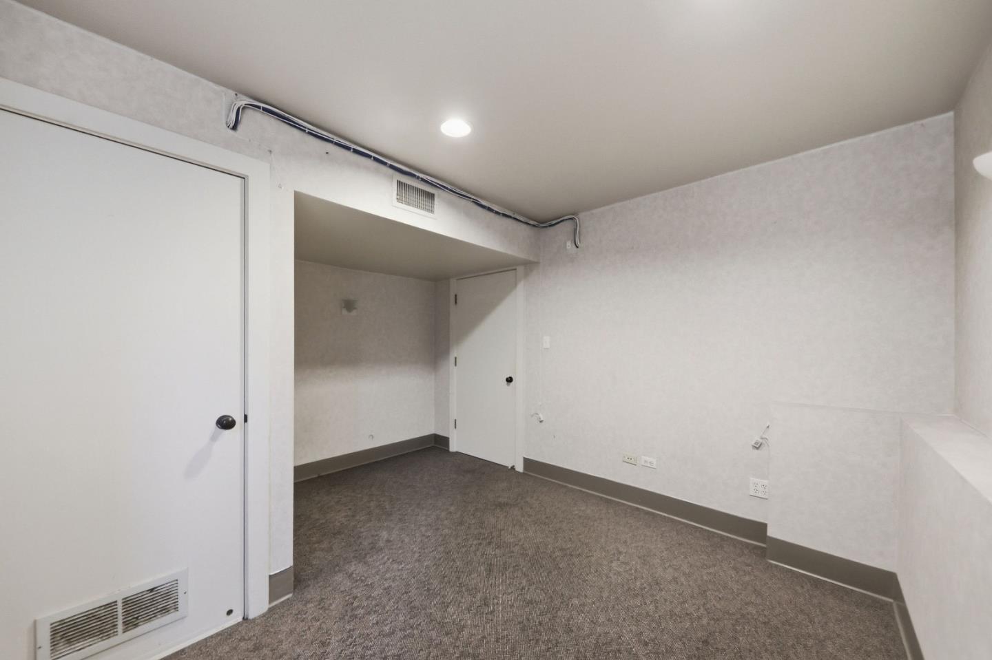 271 Austin ST