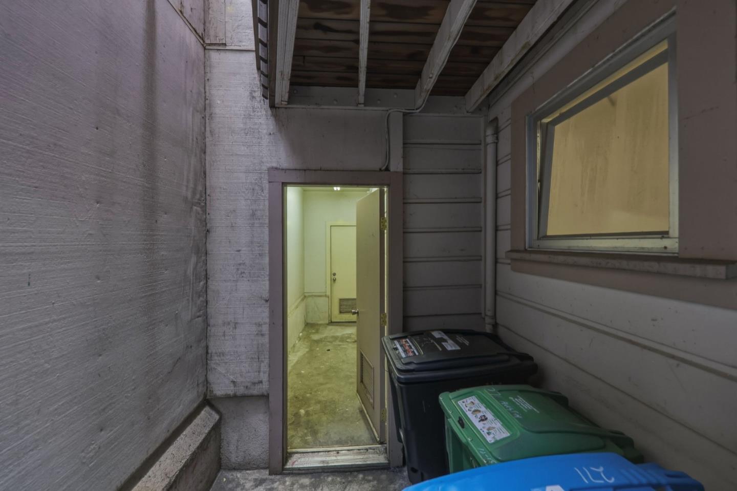 271 Austin ST