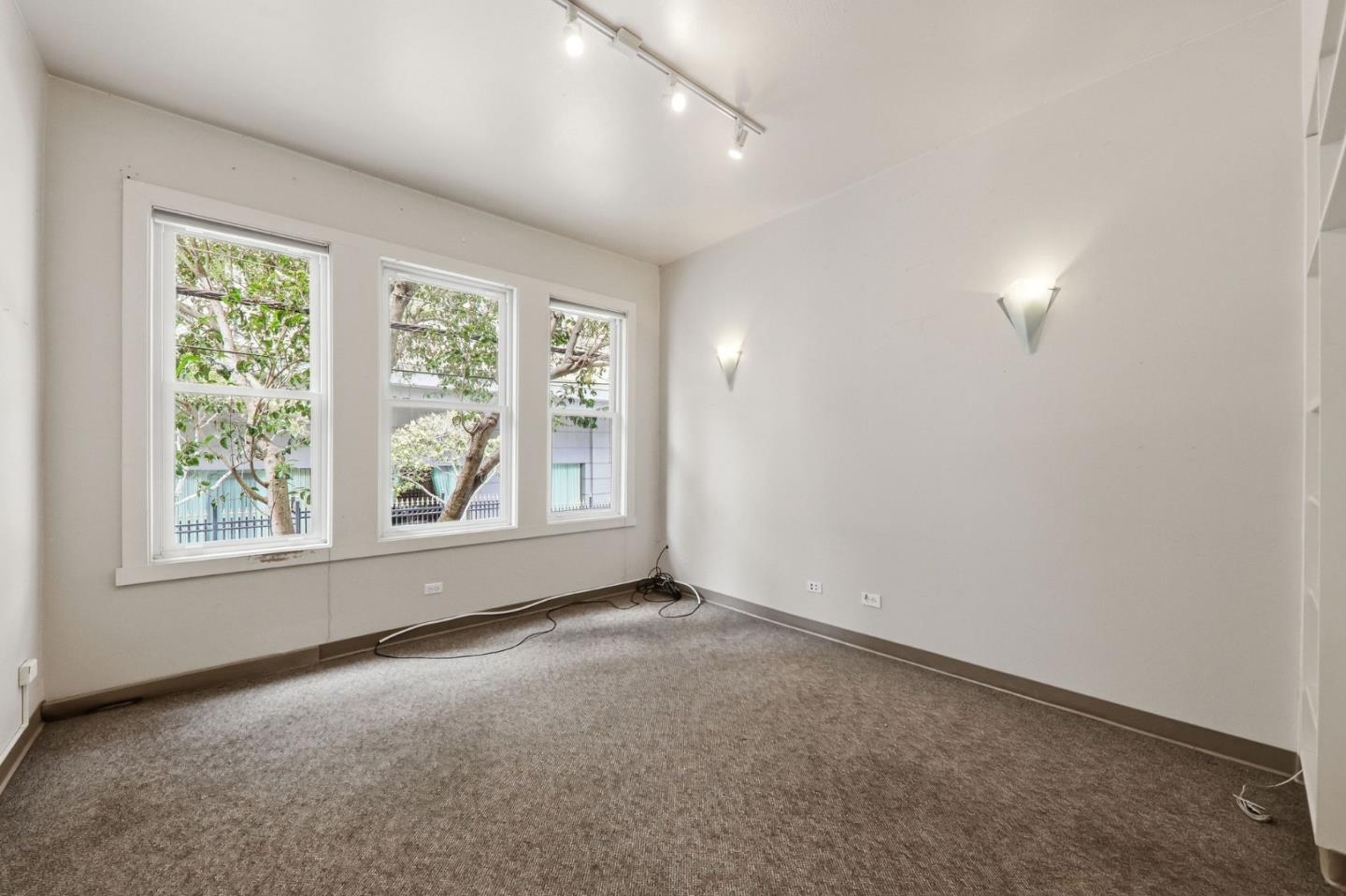 271 Austin ST