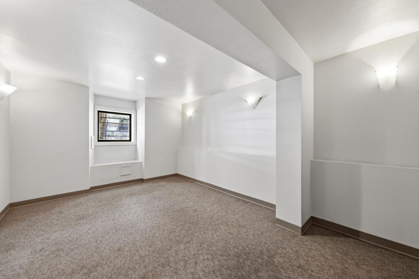 271 Austin ST