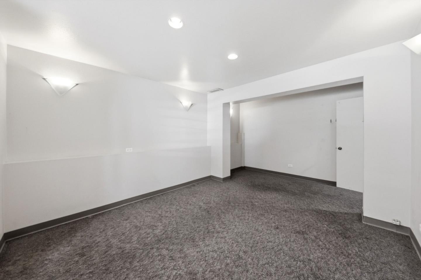 271 Austin ST