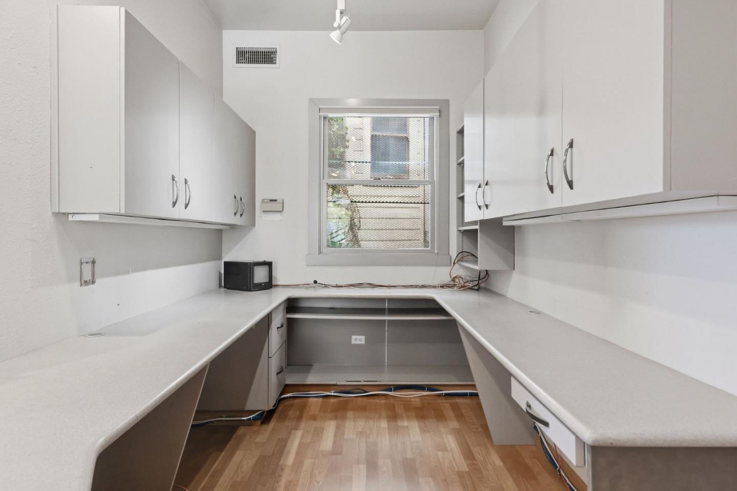 271 Austin ST