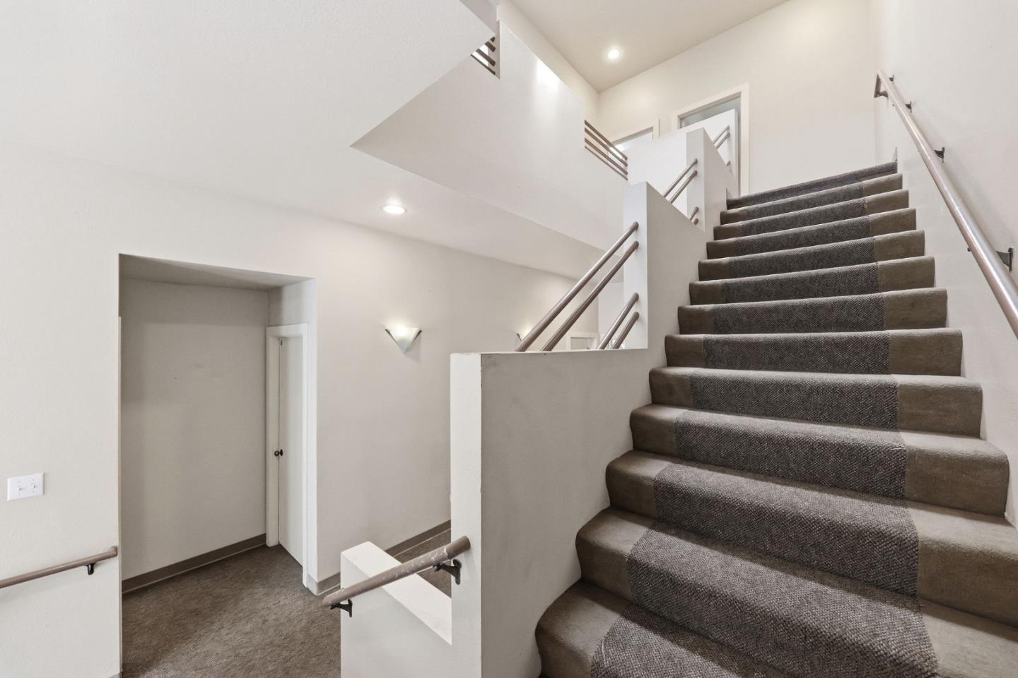 271 Austin ST