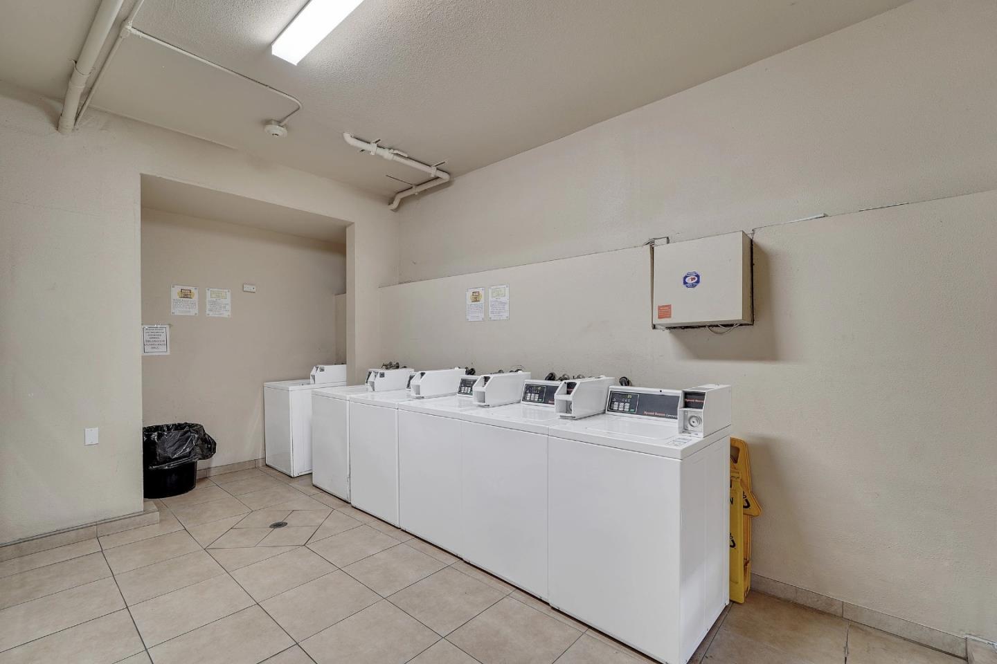 2555 Foothill BLVD